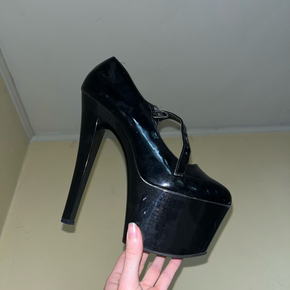 Elegant Black Platform Heels